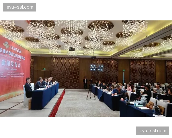 重庆公开赛组委会召开新闻发布会,介绍比赛看点与筹备进展 重庆公开赛组委会召开新闻发布会,介绍比赛看点与筹备进展